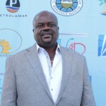 Guests (4) Guests (4)